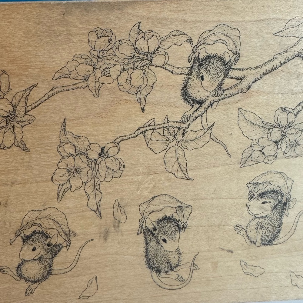 Retired House Mouse wood mounted stamp. Geronimo. Stampa Rosa. 1999